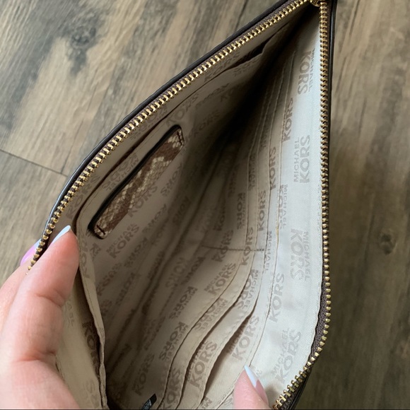 Wallets - Picture 3 of 8